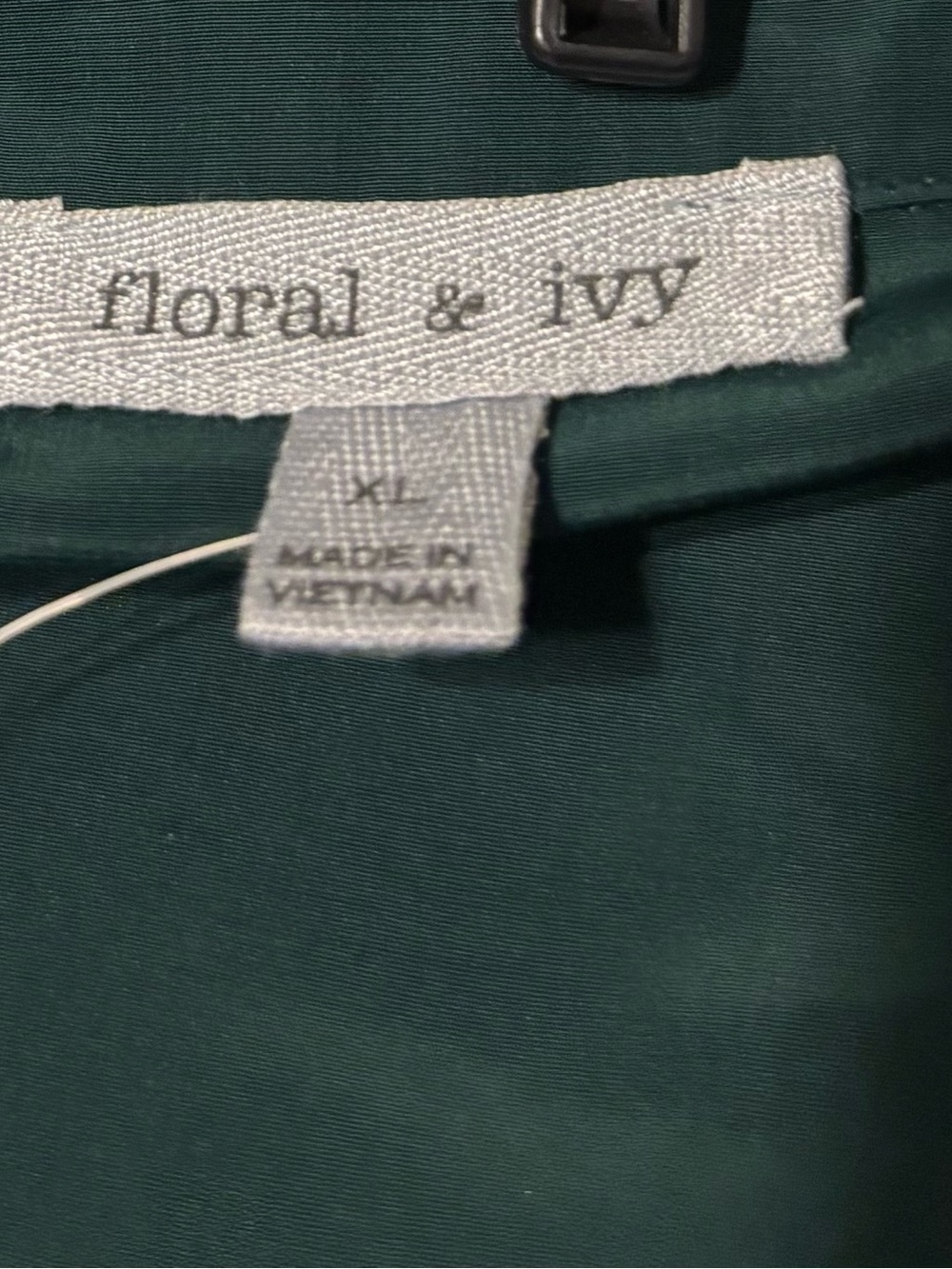Women’s Dark Green Button-Front Blouse - Picture 3 of 3
